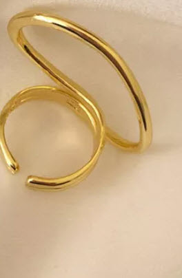 Twisted Circle Fashion Ring