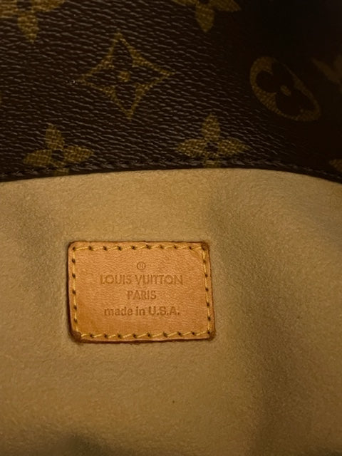 Authentic Monogram Louis Vuitton Artsy MM - Gently Loved